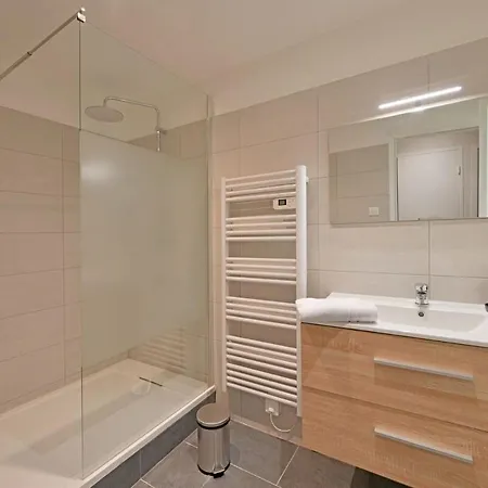 Apartment Pop Chartreuse - Ac - Wifi - Historic Center *